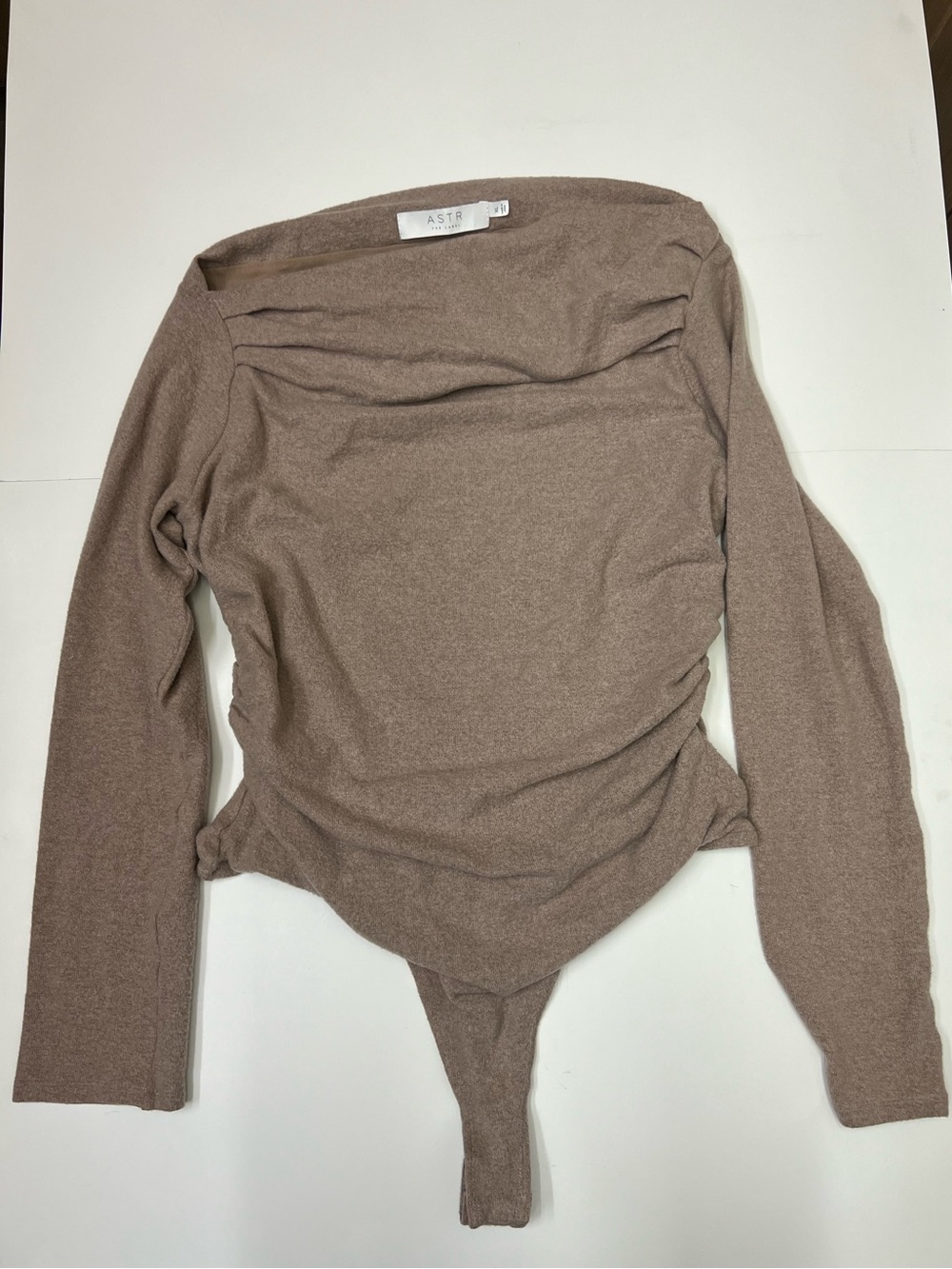 ASTR the Label Xiomara Long-Sleeve Bodysuit Mocha size XL